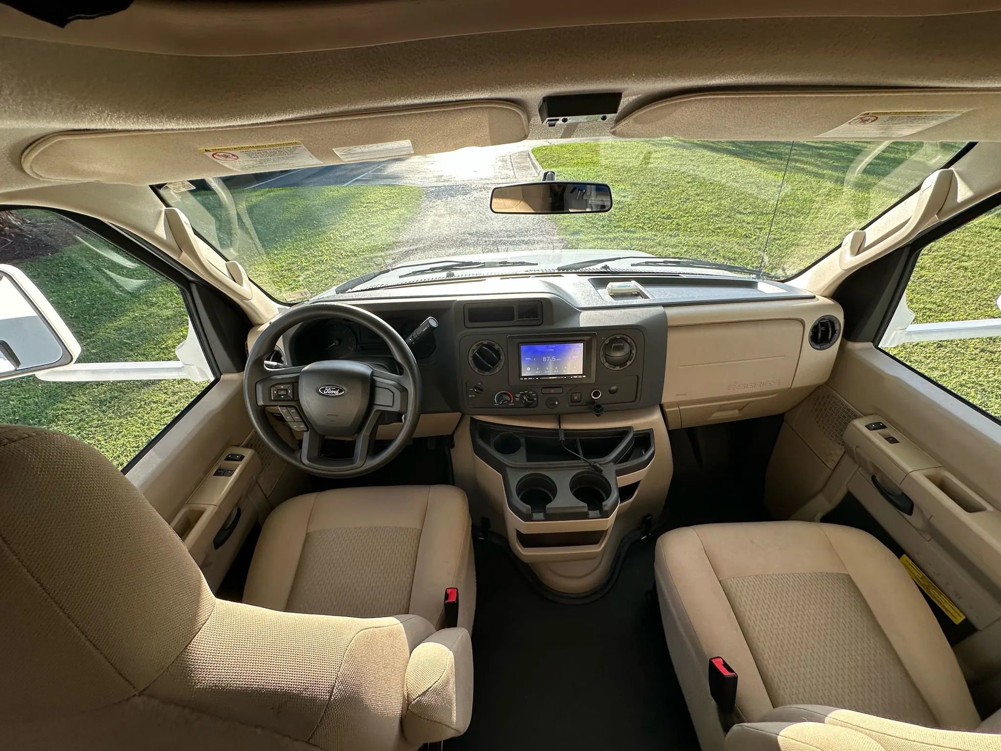 Used 2021 Ford E-450 and Econoline 450 Super Duty w/ Motorhome Prep Package image 45