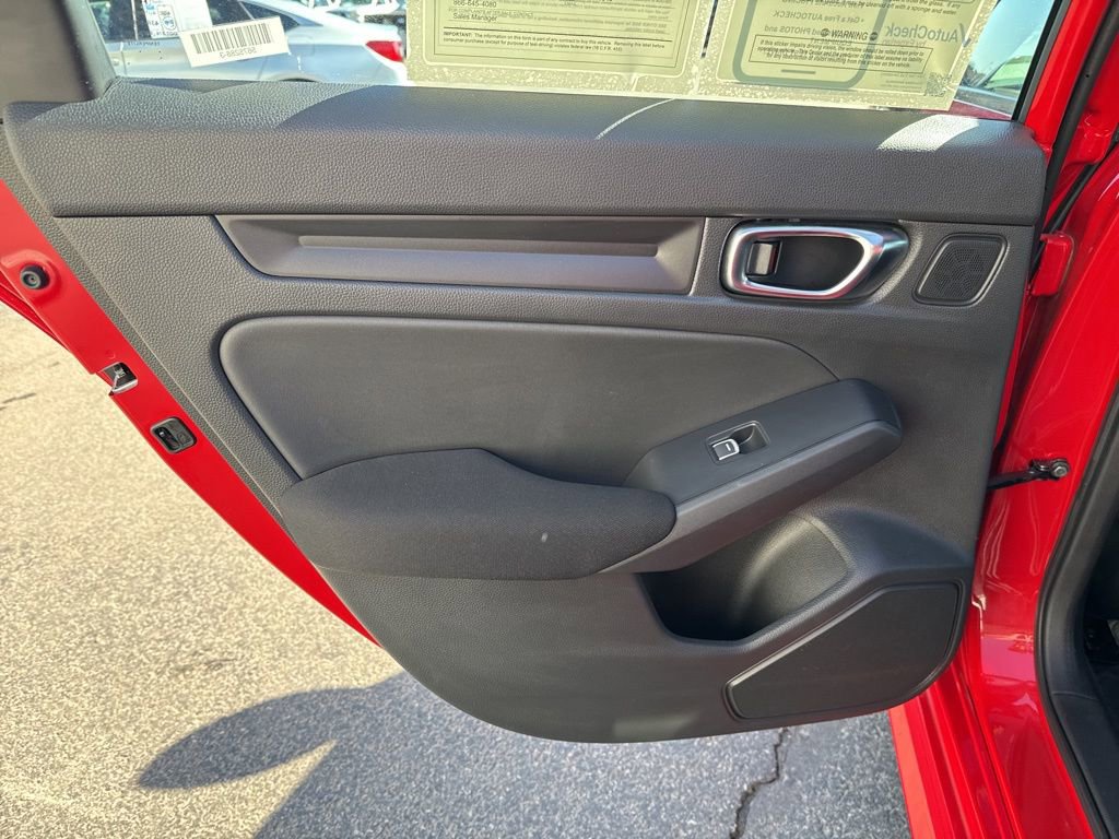 Used 2025 Honda Civic Sport image 31