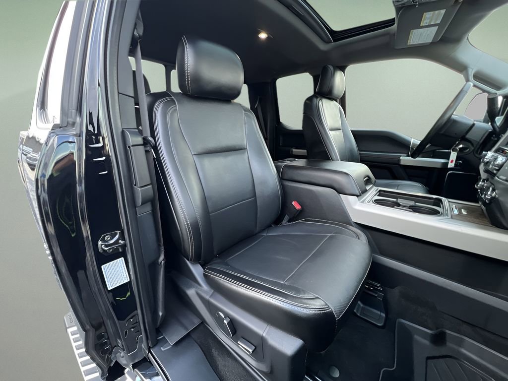 Used 2017 Ford F350 Lariat w/ Chrome Package image 26