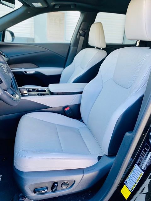 Used 2025 Lexus RX 350 Premium w/ Convenience Package image 11