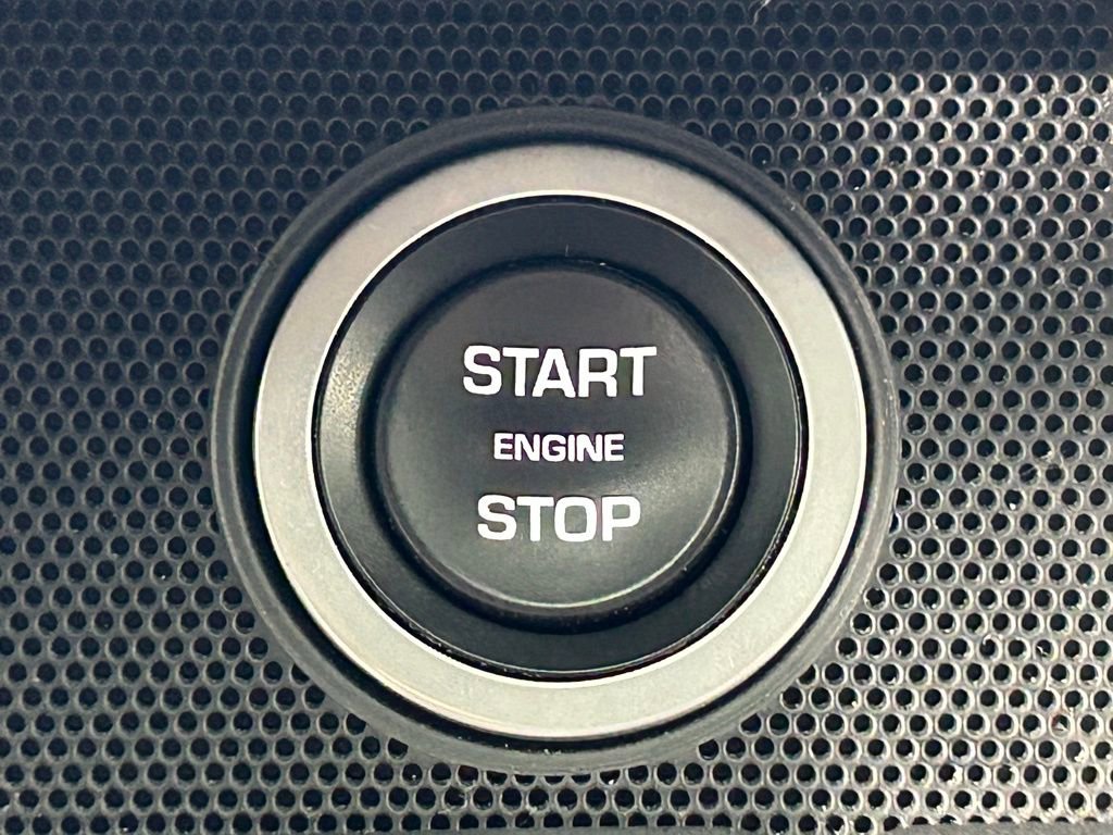 Used 2020 Land Rover Range Rover HSE image 27