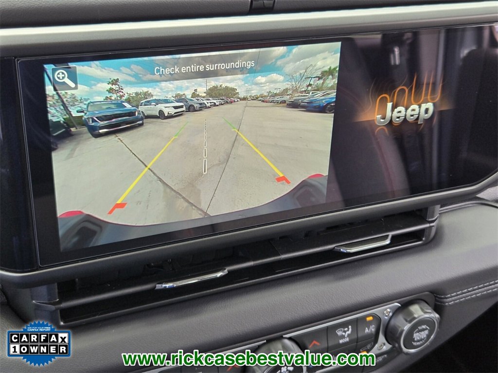 Used 2025 Jeep Gladiator Rubicon w/ Convenience Group image 25