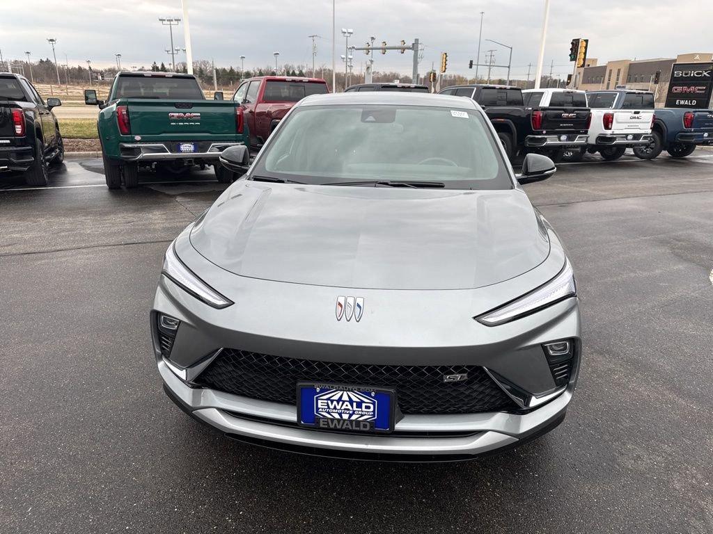 Used 2025 Buick Envista Sport Touring FWD image 8
