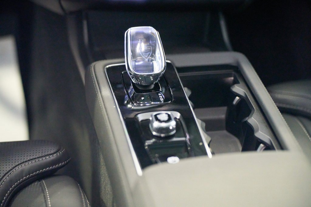 New 2025 Volvo XC90 B6 Ultra w/ Lounge Package image 23