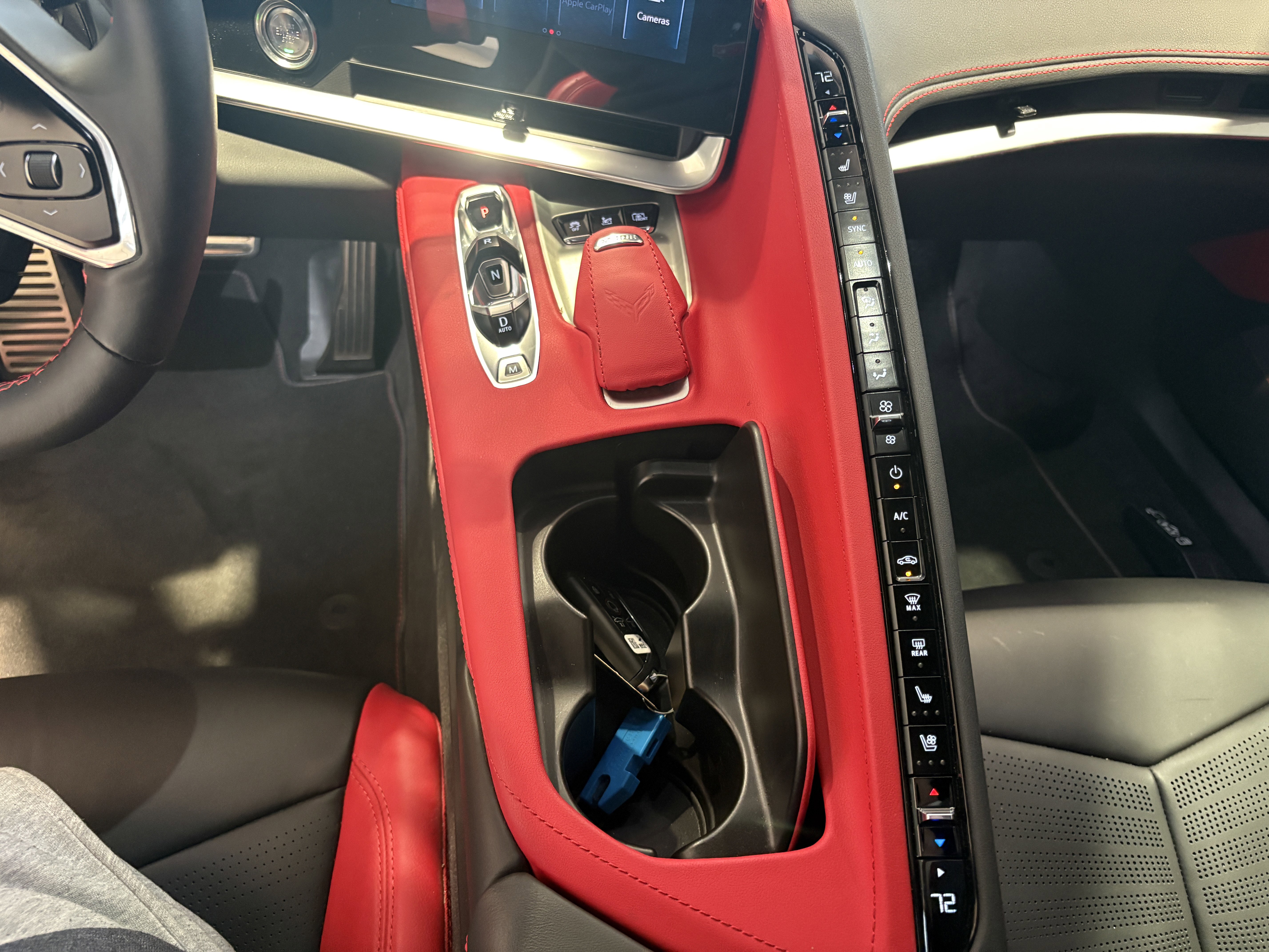 Used 2024 Chevrolet Corvette Stingray Preferred Cpe w/ Z51 Performance Package image 16