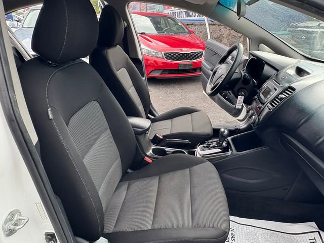 Used 2017 Kia Forte LX image 18