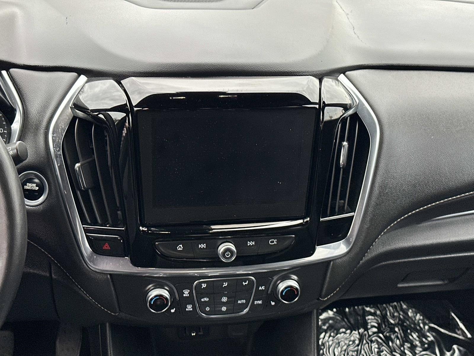 Used 2022 Chevrolet Traverse LT w/ LPO, Floor Liner Package image 10