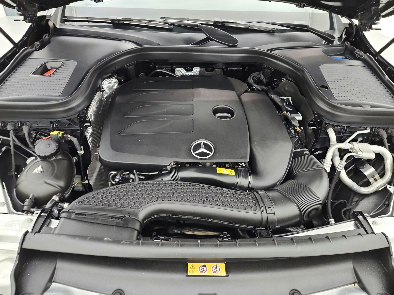 Certified 2022 Mercedes-Benz GLC 300 image 16