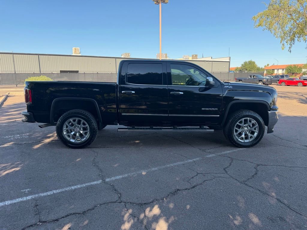 Used 2018 GMC Sierra 1500 SLT w/ SLT Premium Package image 10