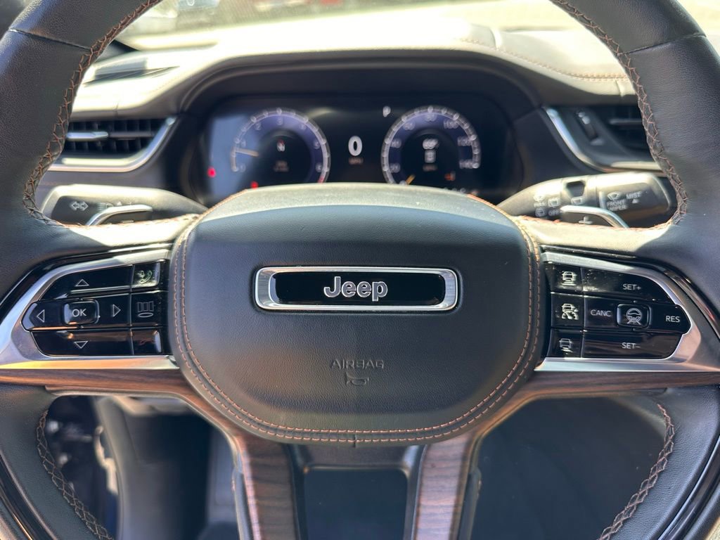 Used 2024 Jeep Grand Cherokee L Summit w/ Luxury Tech Group V image 31