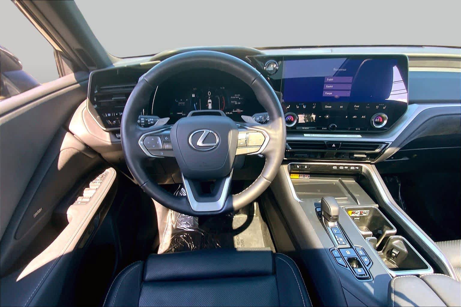 Certified 2025 Lexus TX 350 AWD w/ Technology Package image 6