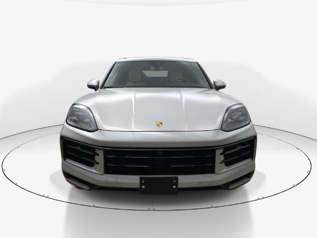 Used 2024 Porsche Cayenne AWD/4WD image 12