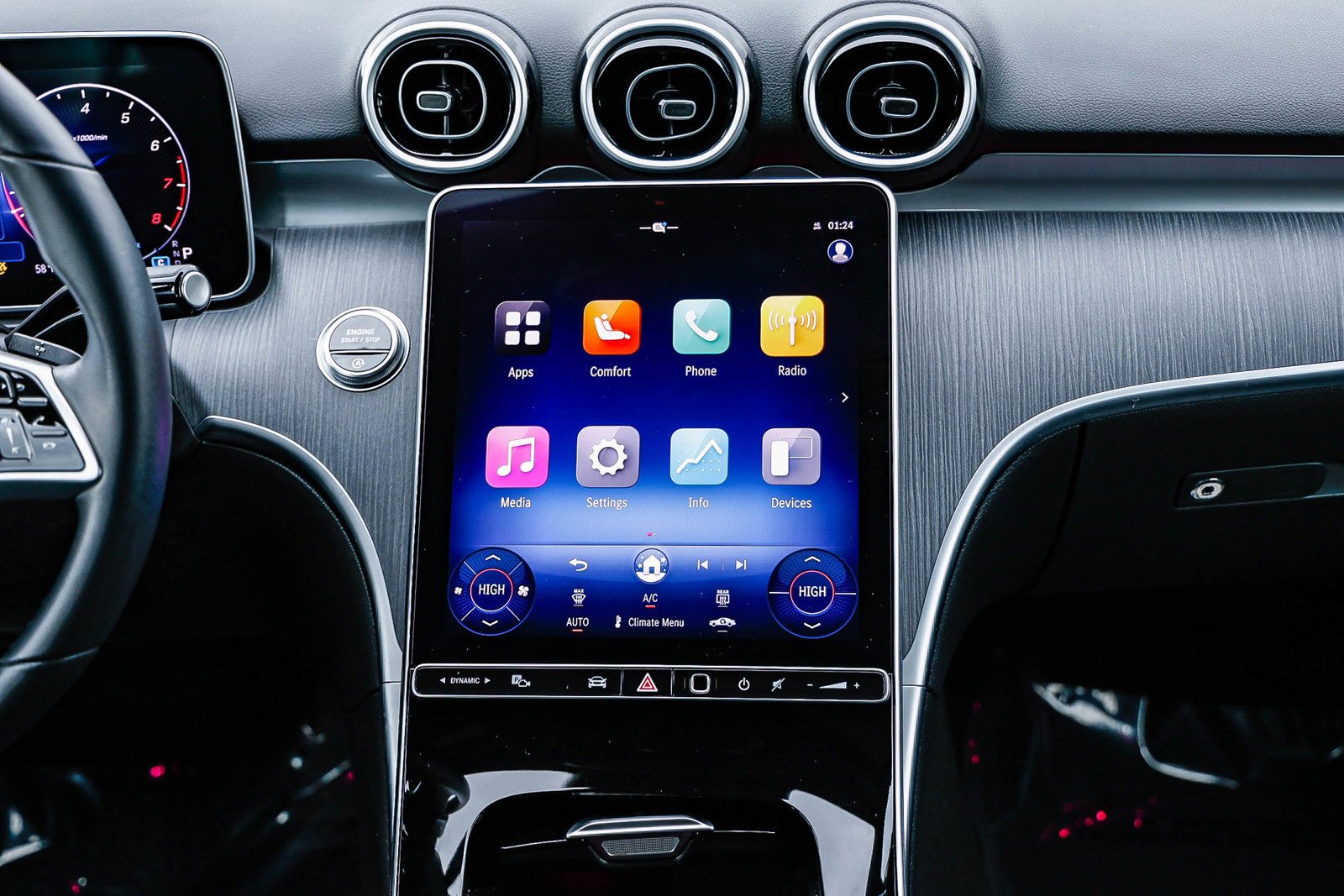 Certified 2025 Mercedes-Benz C 300 Sedan image 11