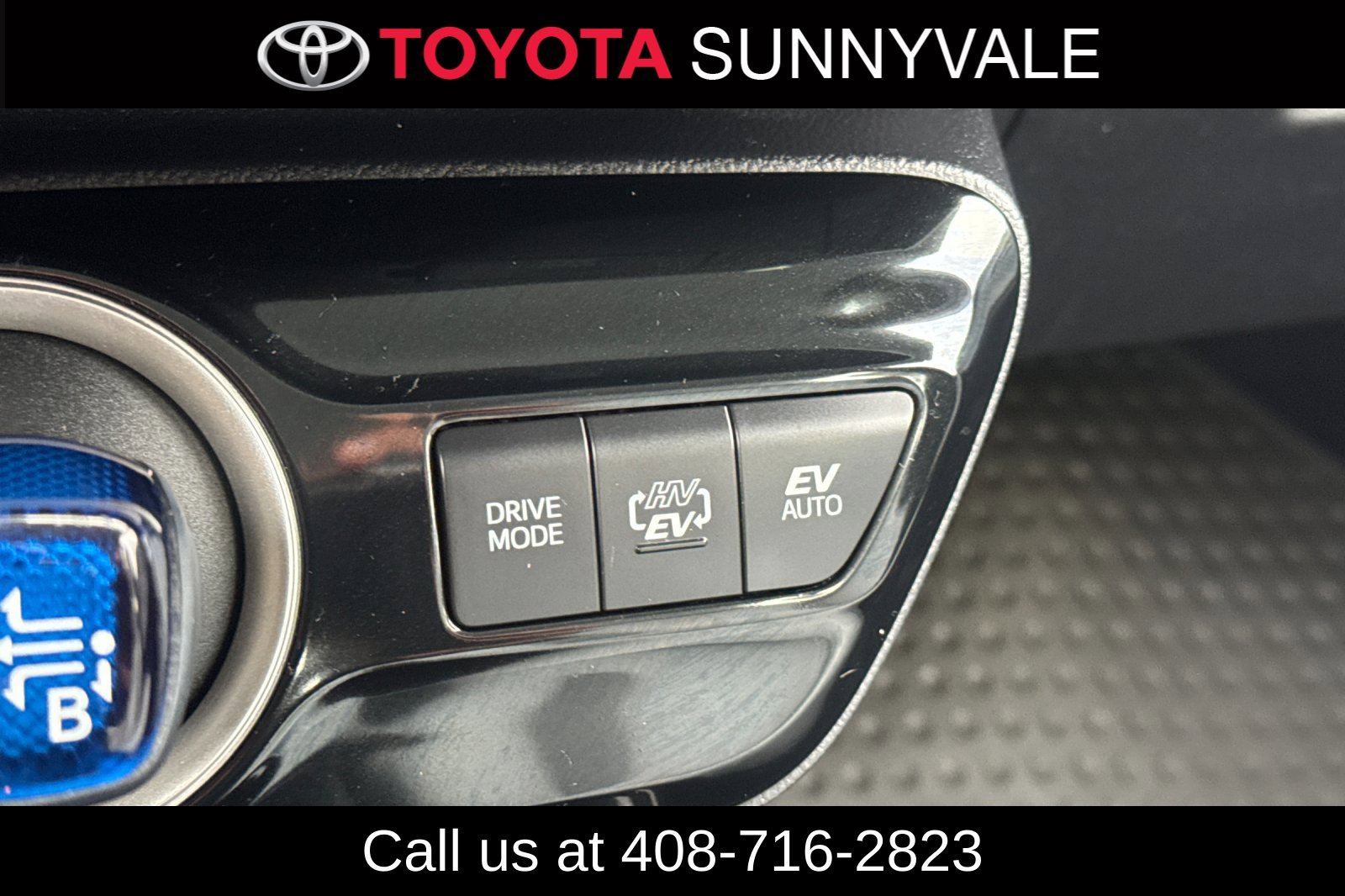 Used 2022 Toyota Prius Prime XLE FWD image 23