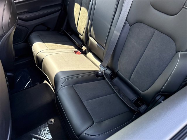 New 2025 Jeep Grand Cherokee Altitude image 29