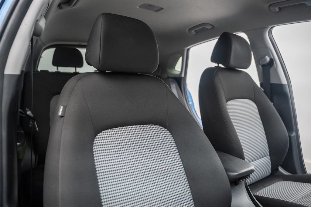 Used 2021 Hyundai Kona SEL Plus FWD image 36