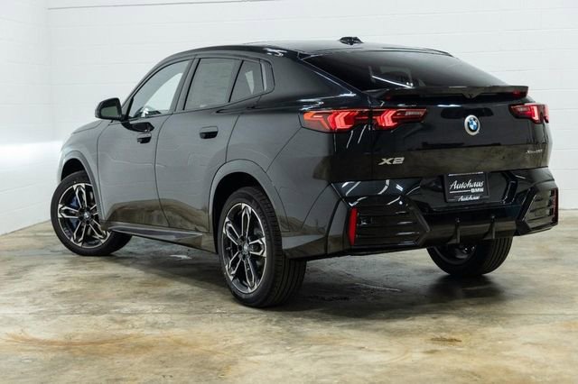 Certified 2025 BMW X2 xDrive28i w/ Technology Package image 16