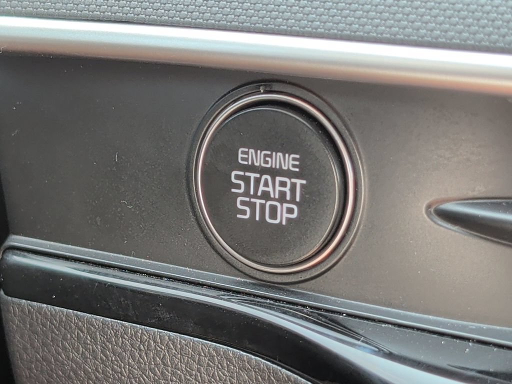 Used 2025 Kia K5 LXS FWD image 26