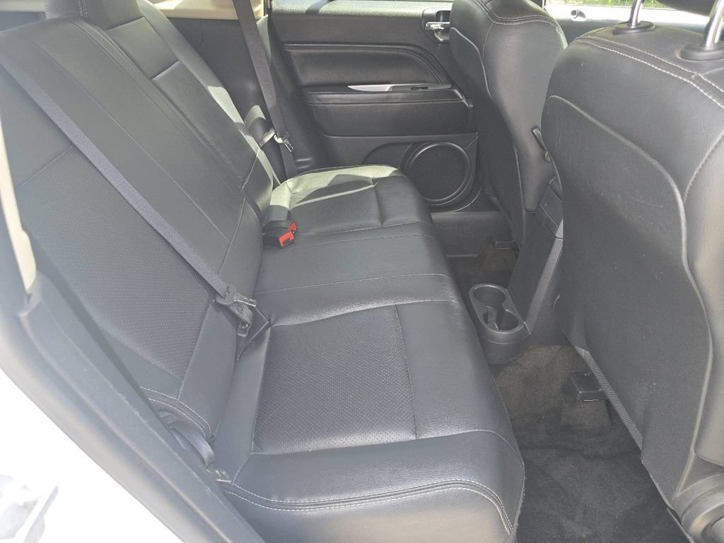 Used 2015 Jeep Compass High Altitude AWD/4WD image 16