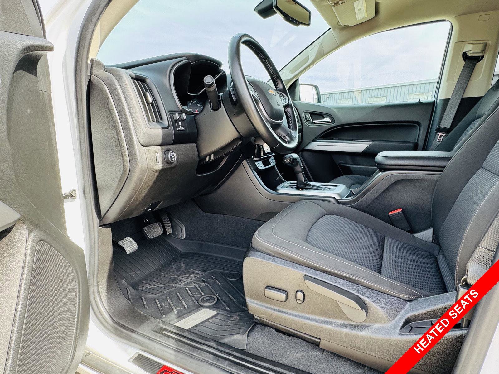 Used 2021 Chevrolet Colorado LT w/ LT Convenience Package image 3