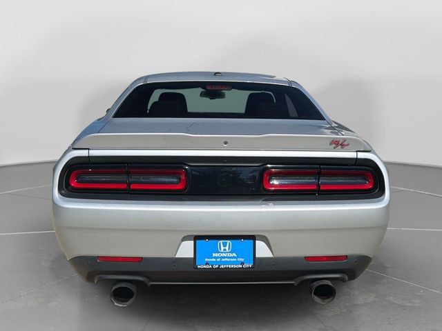 Used 2022 Dodge Challenger R/T RWD image 5