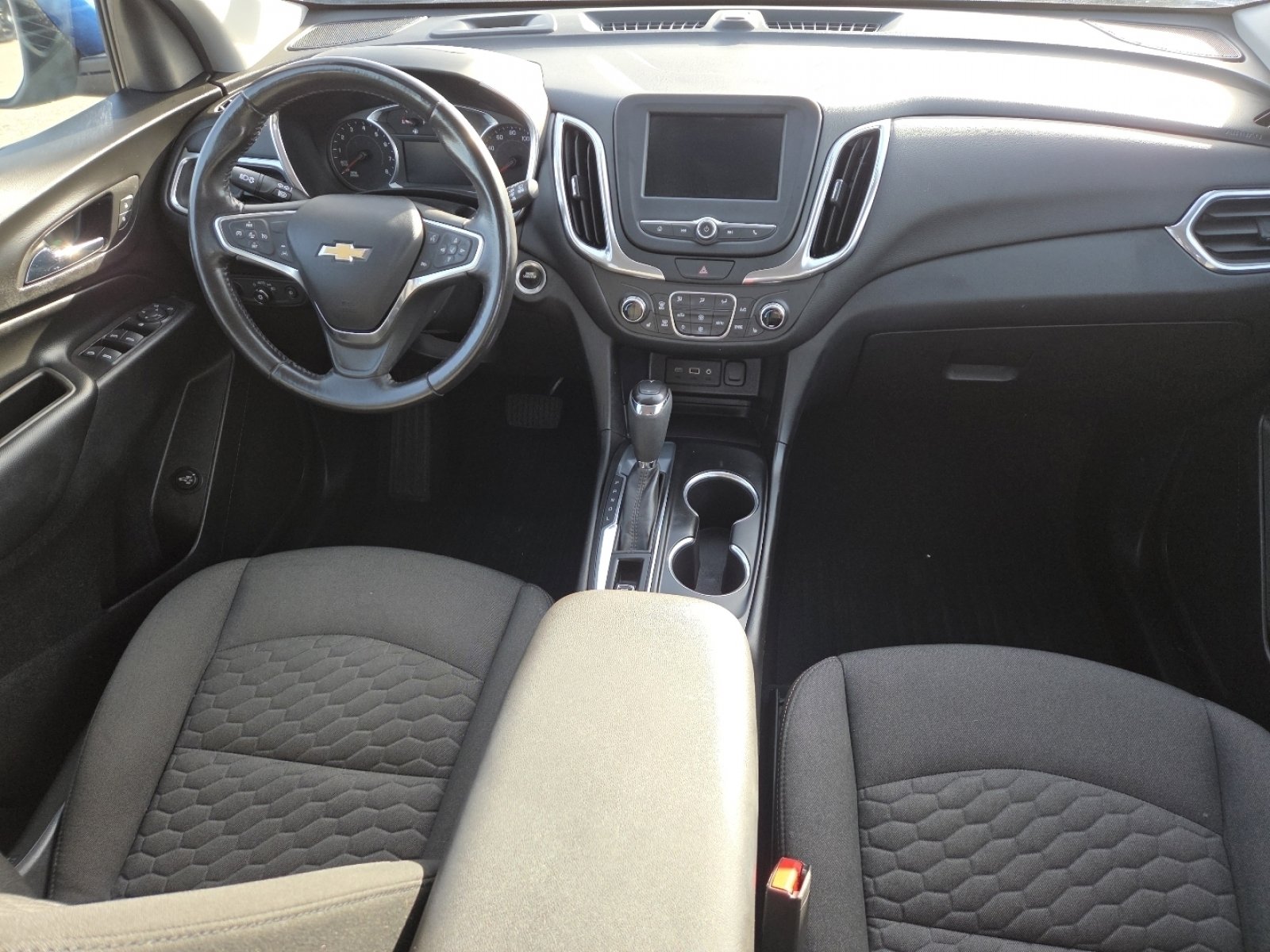 Used 2020 Chevrolet Equinox LT w/ Driver Convenience Package image 21