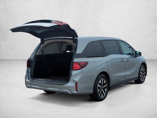 Certified 2026 Honda Odyssey EX-L image 5