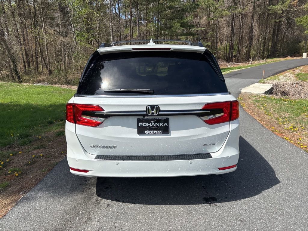 Used 2023 Honda Odyssey Elite image 6
