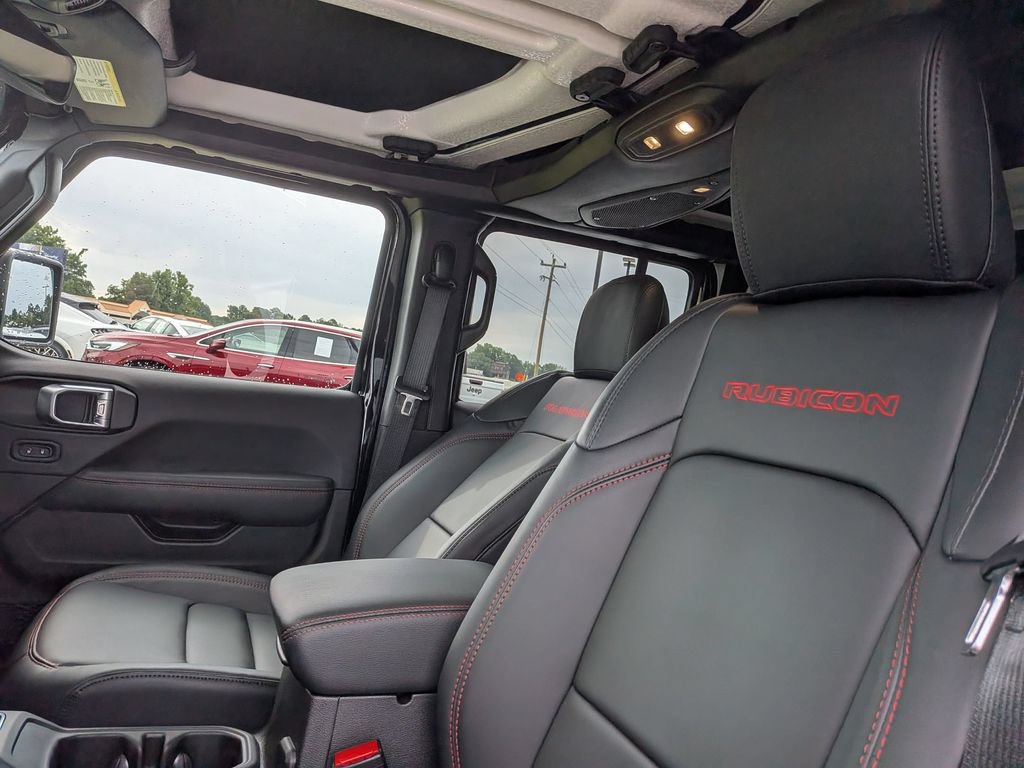 Used 2026 Jeep Wrangler Unlimited Rubicon AWD/4WD image 10