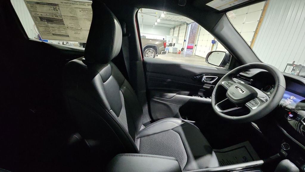New 2026 Jeep Compass Latitude AWD/4WD image 13