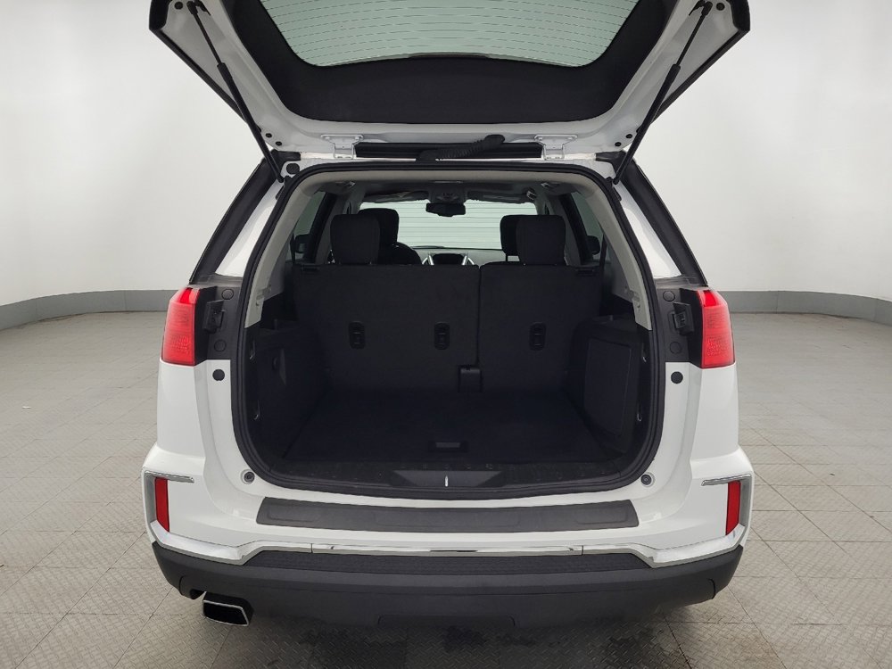 Used 2017 GMC Terrain SLE w/ Convenience Package image 29