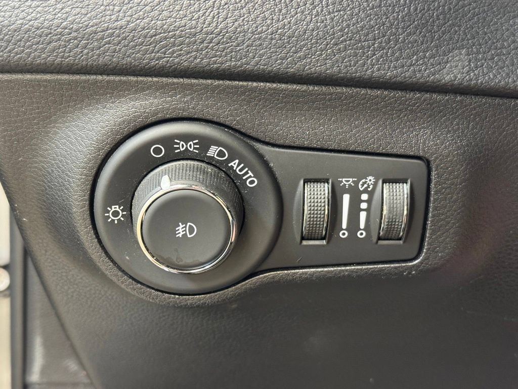 Used 2019 Jeep Compass Trailhawk AWD/4WD image 31