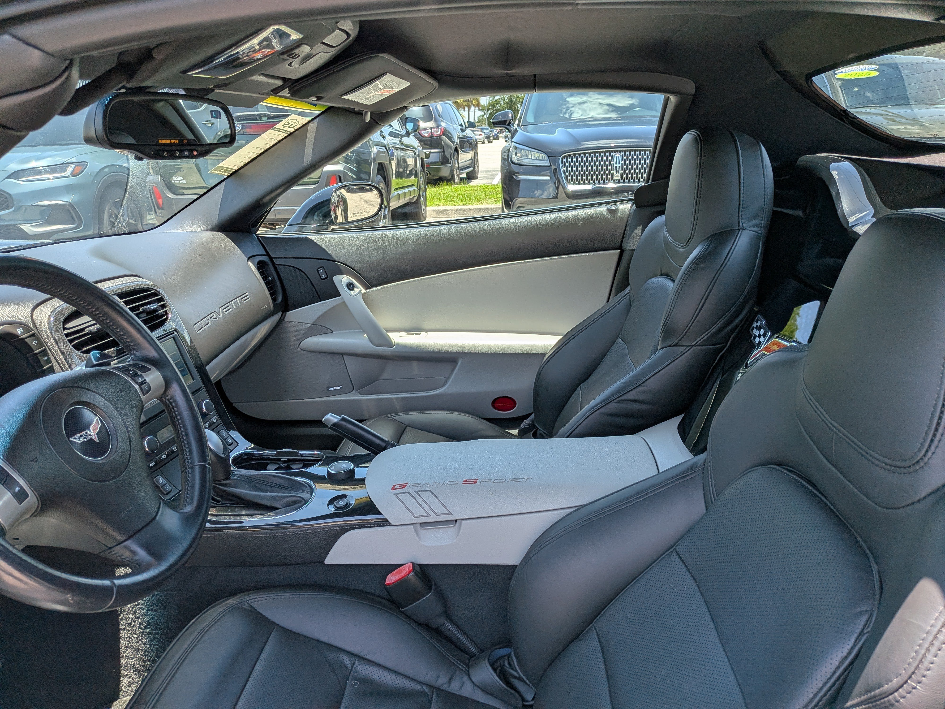 Used 2011 Chevrolet Corvette Grand Sport w/ Preferred Equipment Group RWD image 17