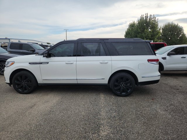 Used 2024 Lincoln Navigator L Black Label AWD/4WD image 8