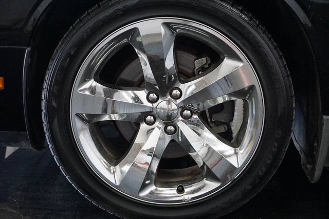 Used 2013 Dodge Challenger R/T Plus RWD image 5