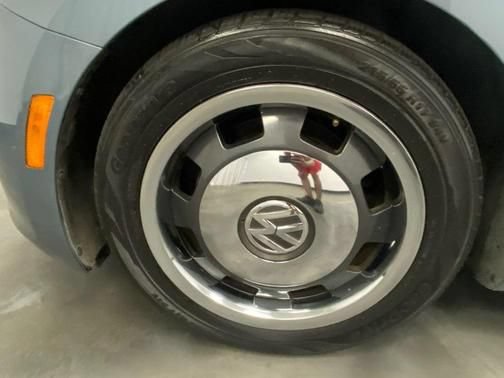 Used 2016 Volkswagen Beetle 1.8T Denim FWD image 19