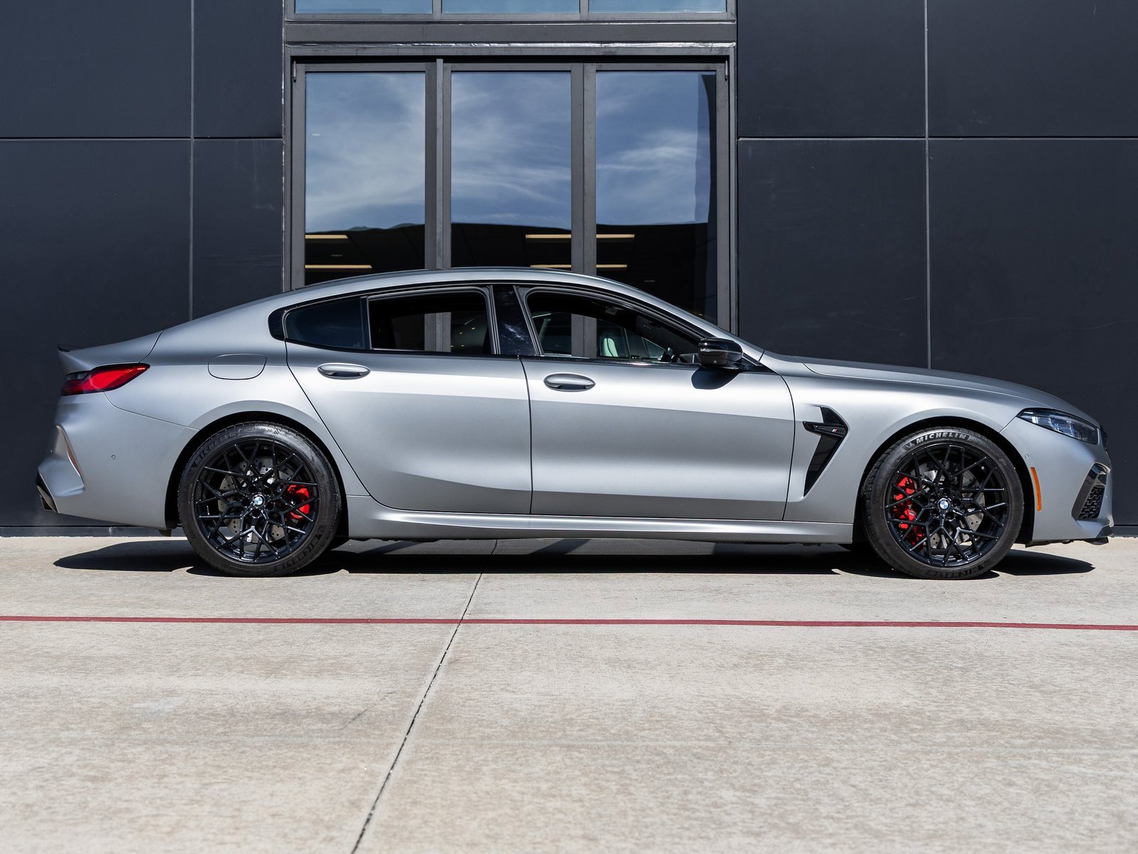 Used 2025 BMW M8 Competition image 10