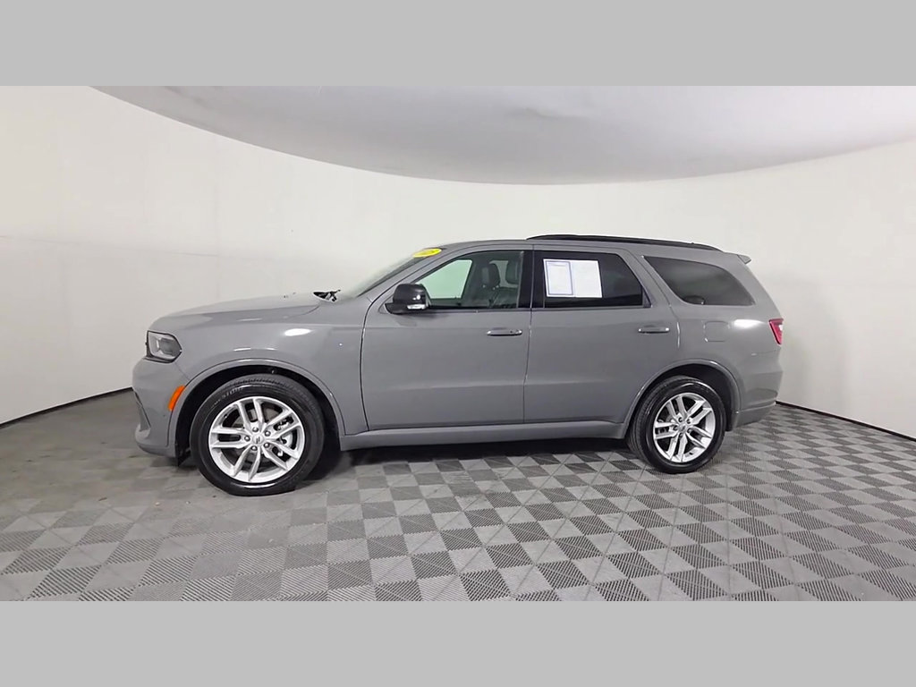 Used 2025 Dodge Durango GT AWD/4WD image 48