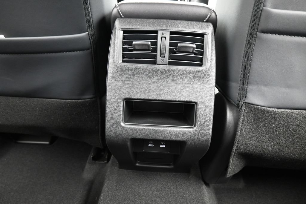 New 2026 Mitsubishi Outlander SE FWD image 42