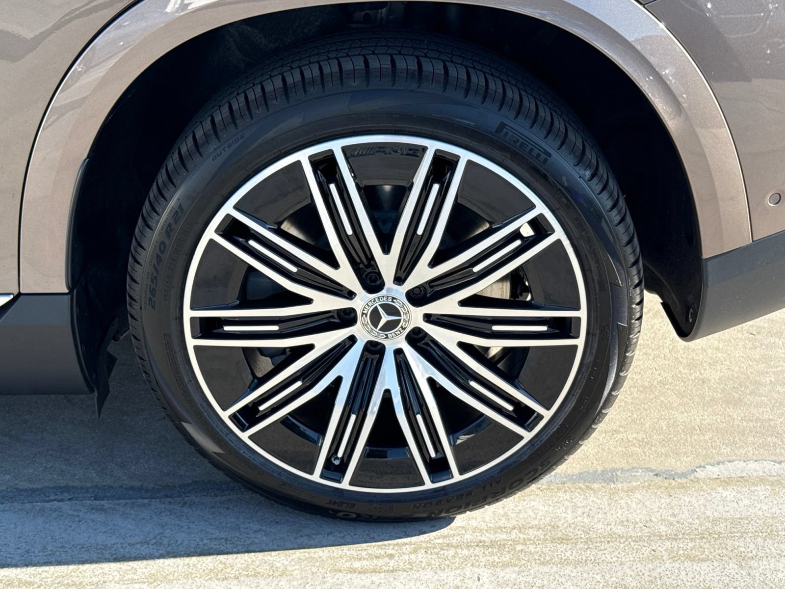 New 2027 Mercedes-Benz EQE 320 4MATIC SUV image 14