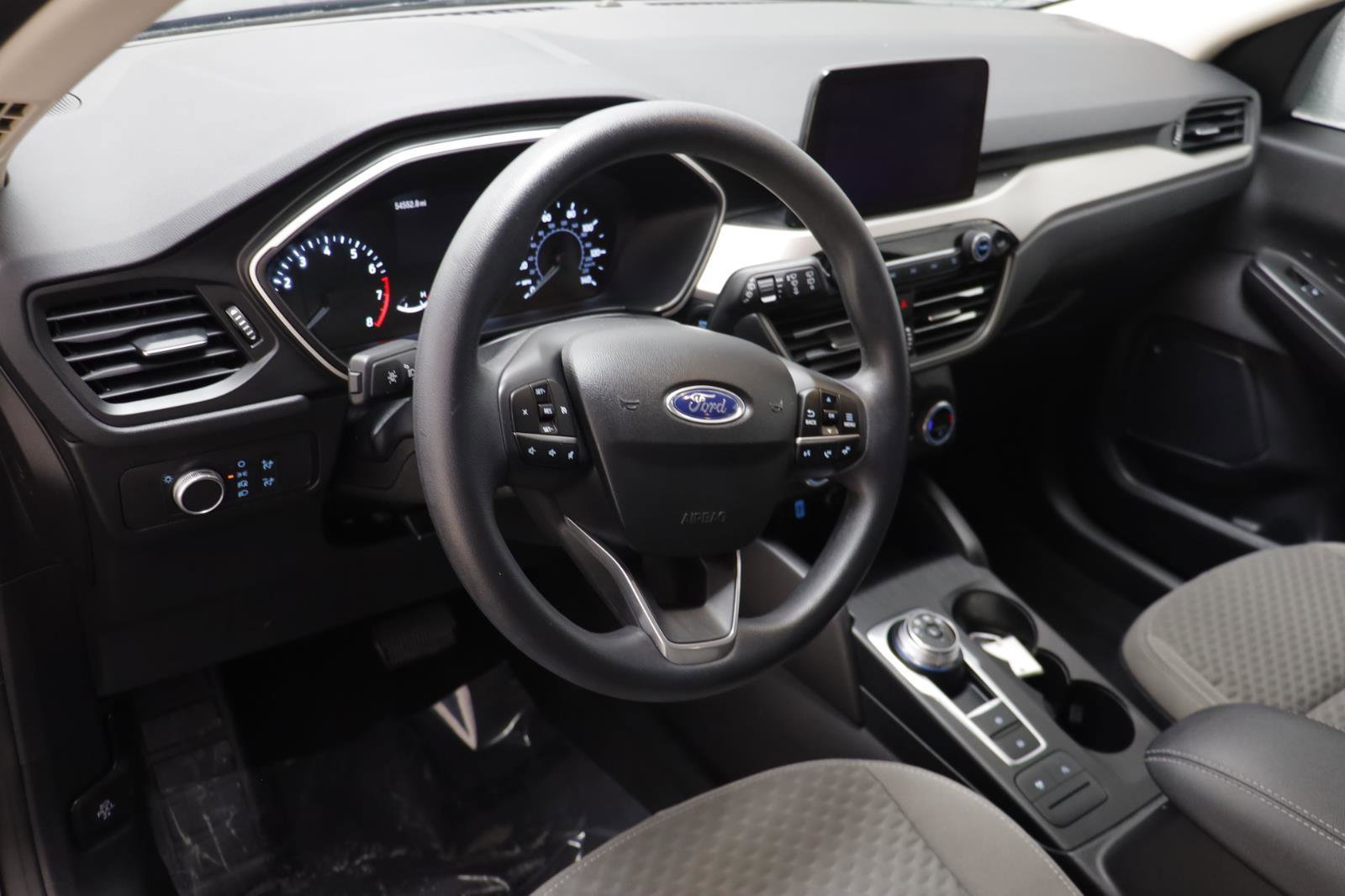 Used 2020 Ford Escape SE image 23