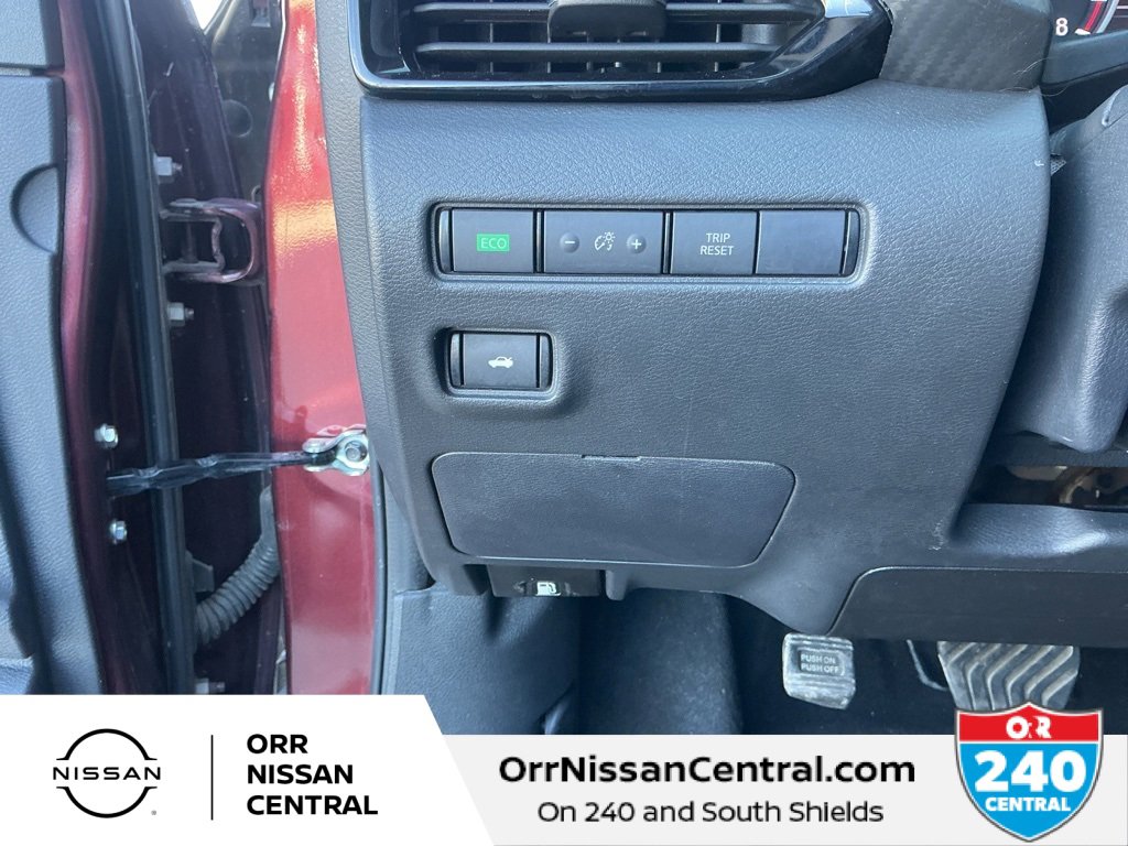 Used 2024 Nissan Sentra SV image 18