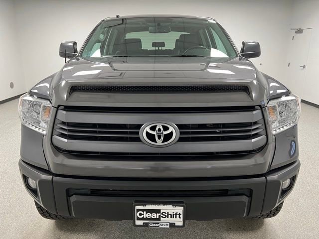 Used 2017 Toyota Tundra Limited w/ Limited Premium Package image 3