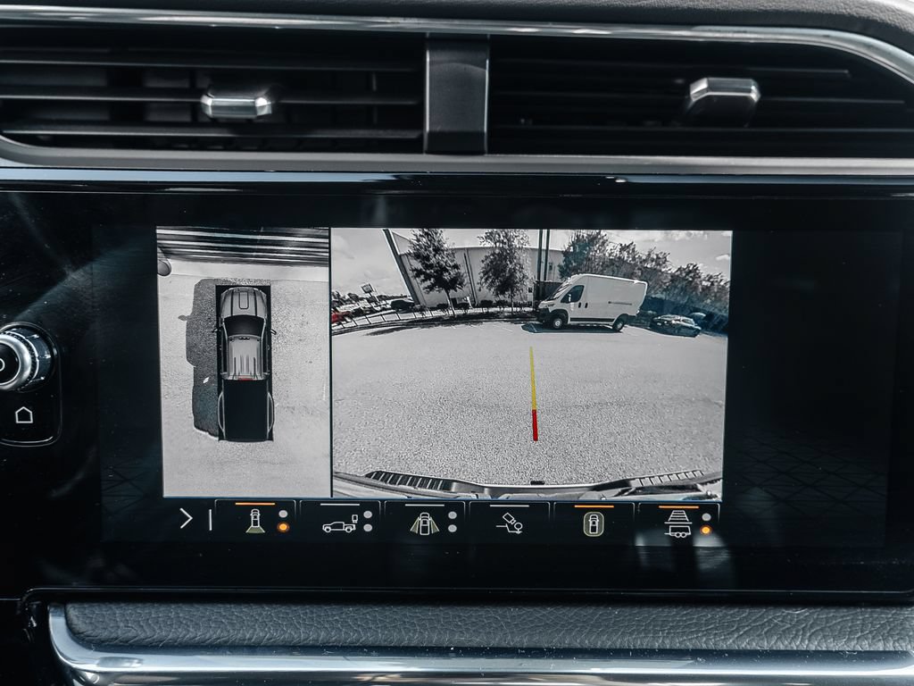 Used 2025 GMC Sierra 3500 Denali w/ Technology Package AWD/4WD image 41