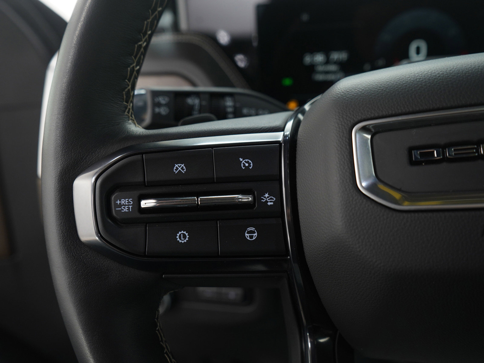 Used 2025 GMC Yukon XL Denali Ultimate image 32