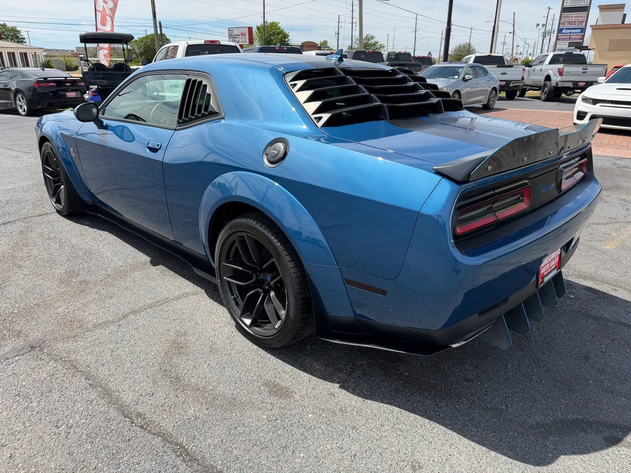 Used 2022 Dodge Challenger R/T Scat Pack RWD image 3