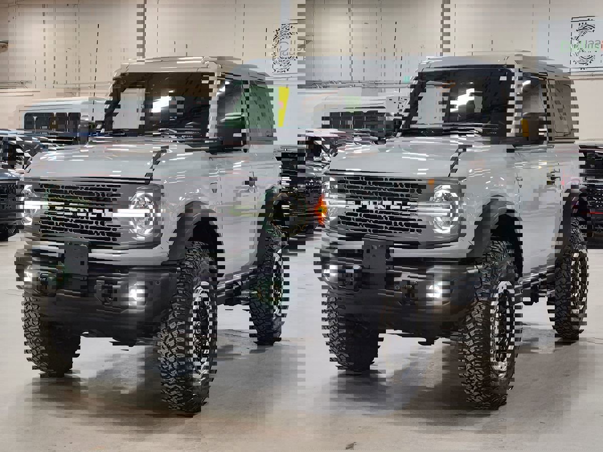 Used 2022 Ford Bronco Badlands w/ Sasquatch Package image 4