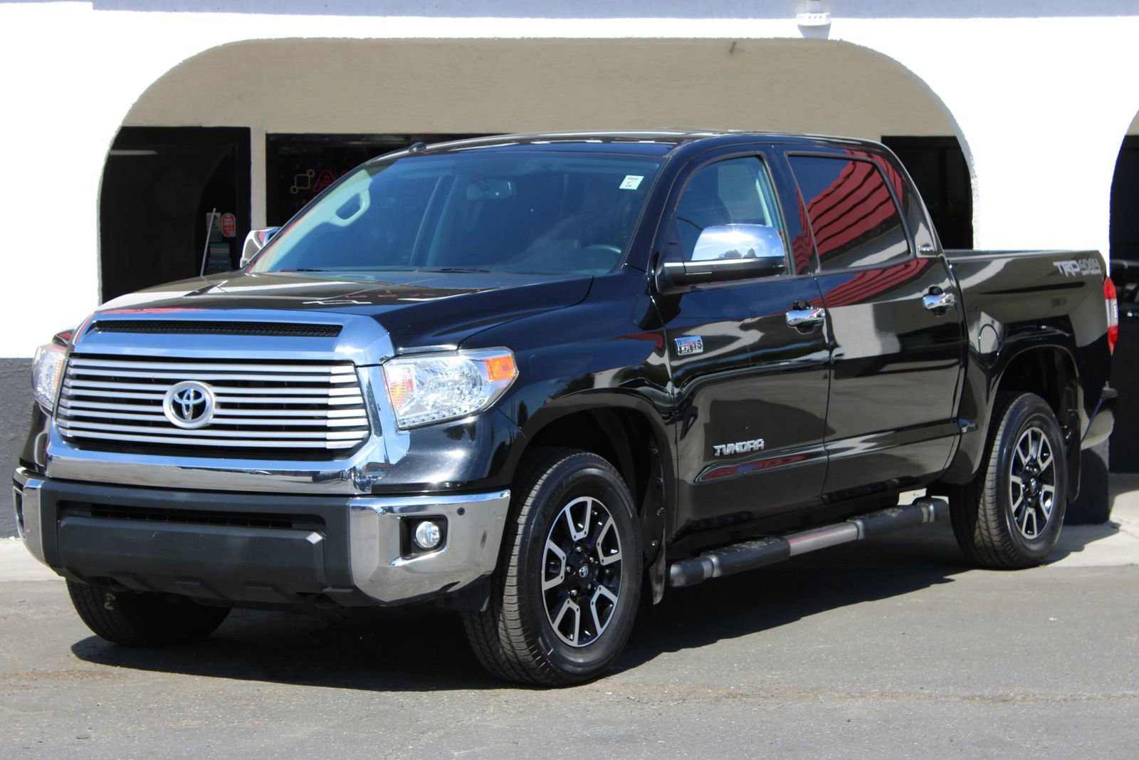 Used 2016 Toyota Tundra Limited w/ Limited Premium Package image 1