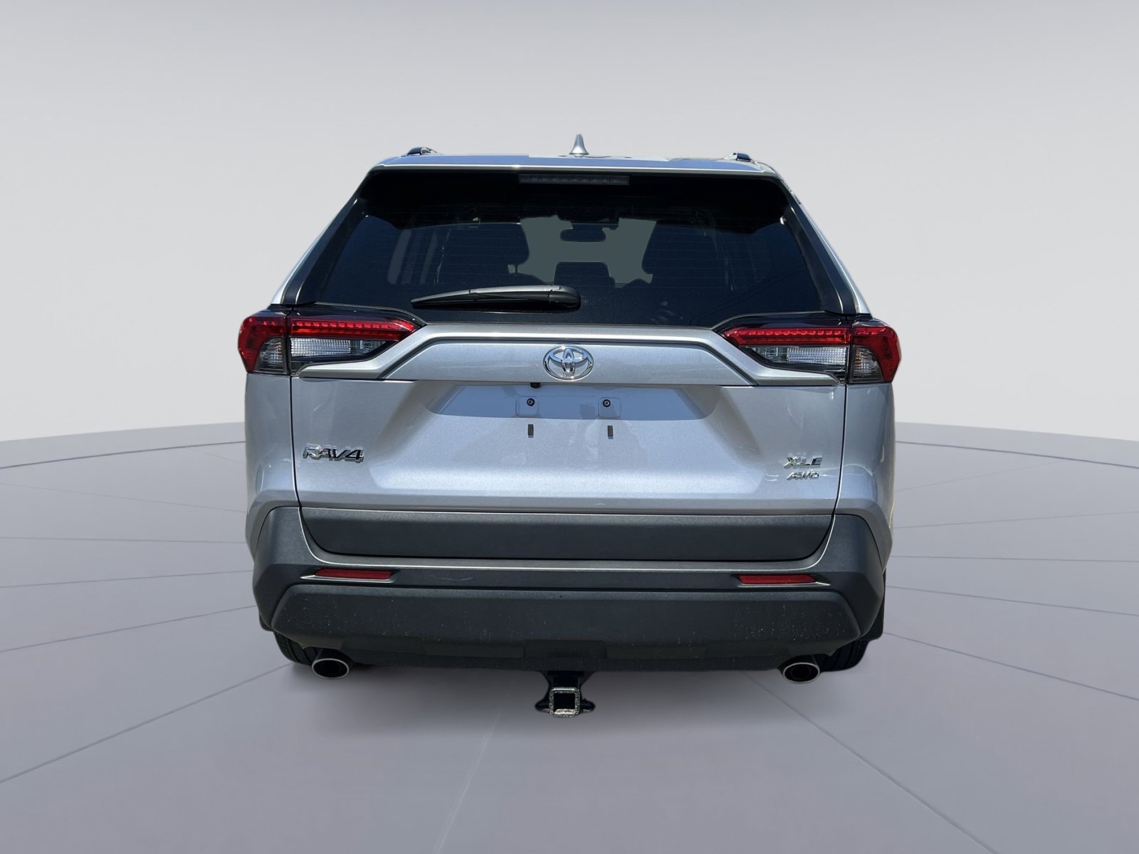 Used 2023 Toyota RAV4 XLE Premium AWD/4WD image 8