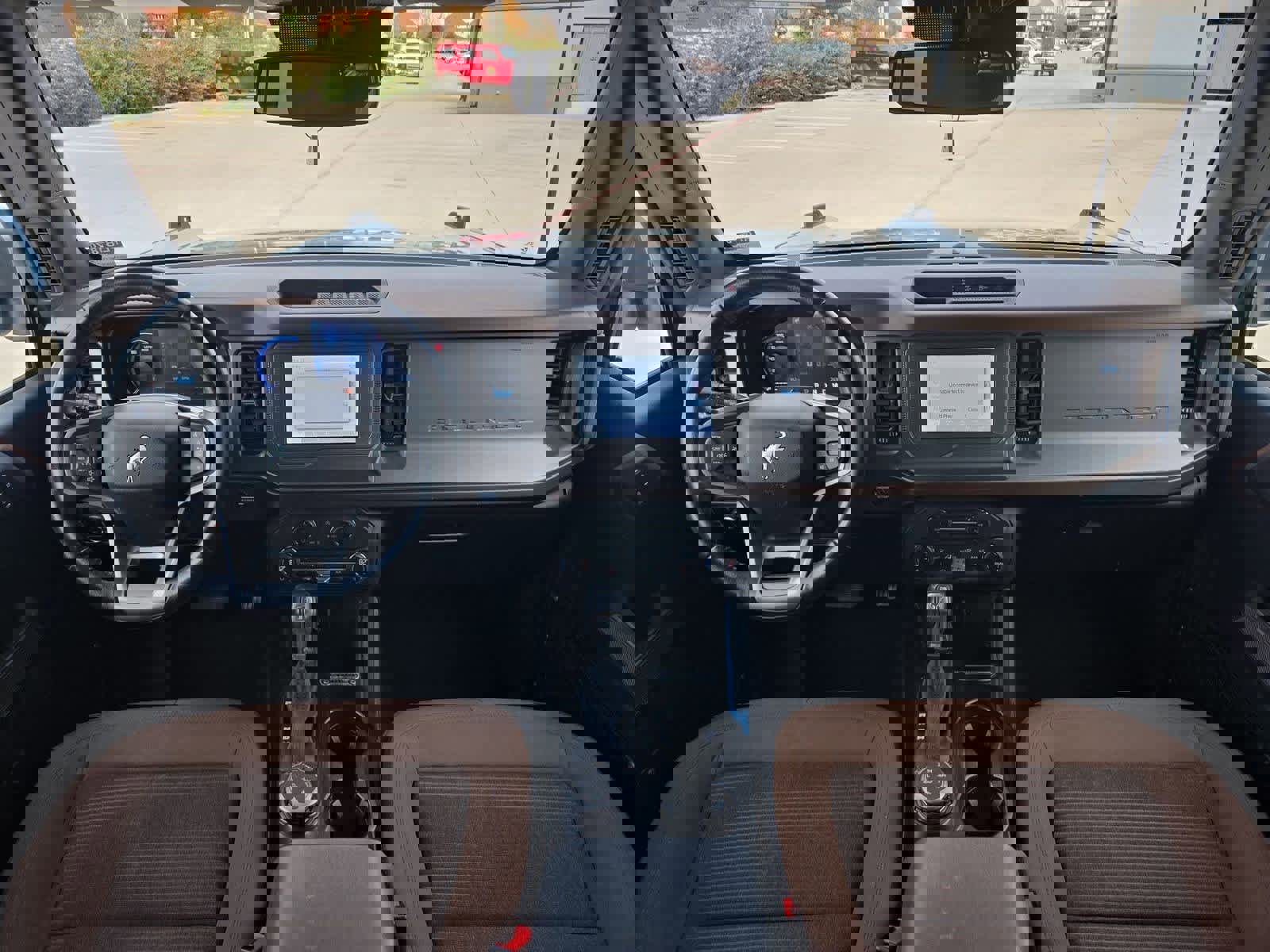 Used 2023 Ford Bronco Outer Banks image 15